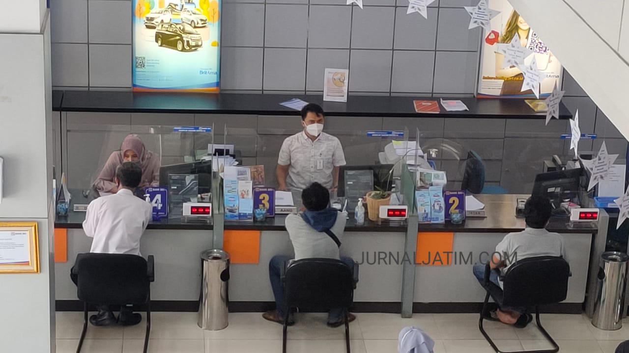 Positif COVID-19, Belasan Pegawai BRI di Jombang Diisolasi di Surabaya